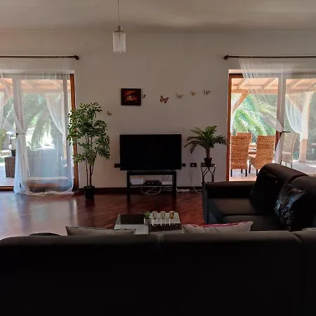 بيت للعطل House Andrea With Pool أوماغ