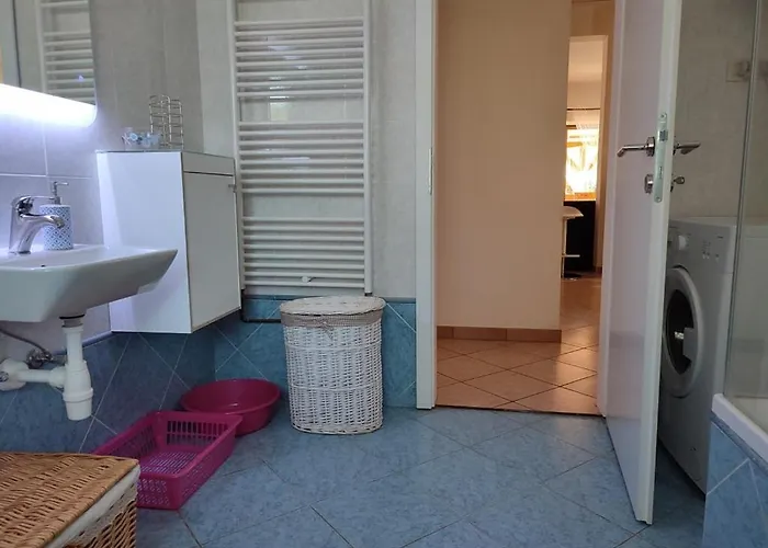 House Andrea With Pool