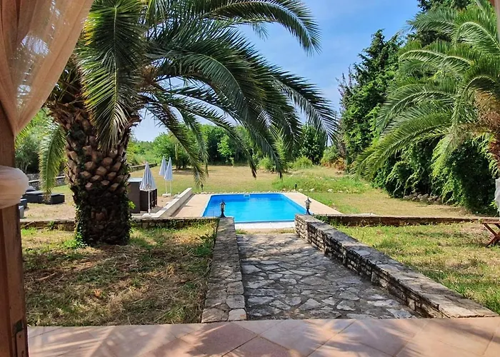 House Andrea With Pool Ουμάγκ