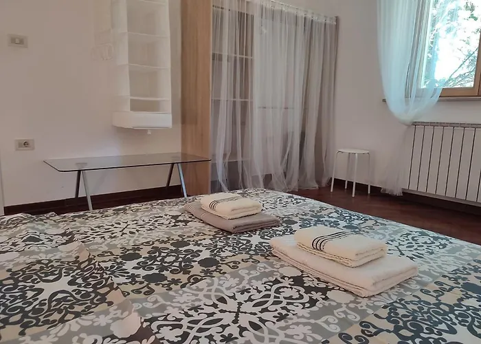 House Andrea With Pool Ferienhaus *